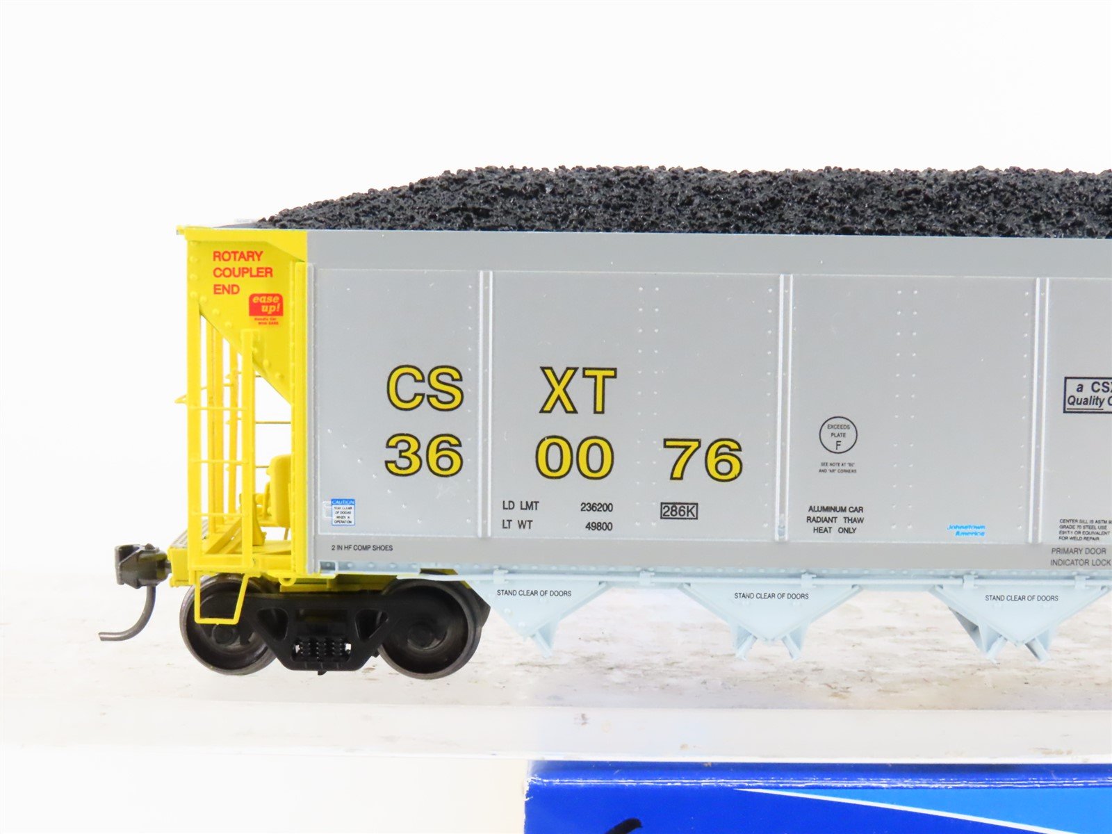 HO Scale ExactRail Evolution EE-1303-30 CSXT CSX 5-Bay Hopper #360076 w/ Load