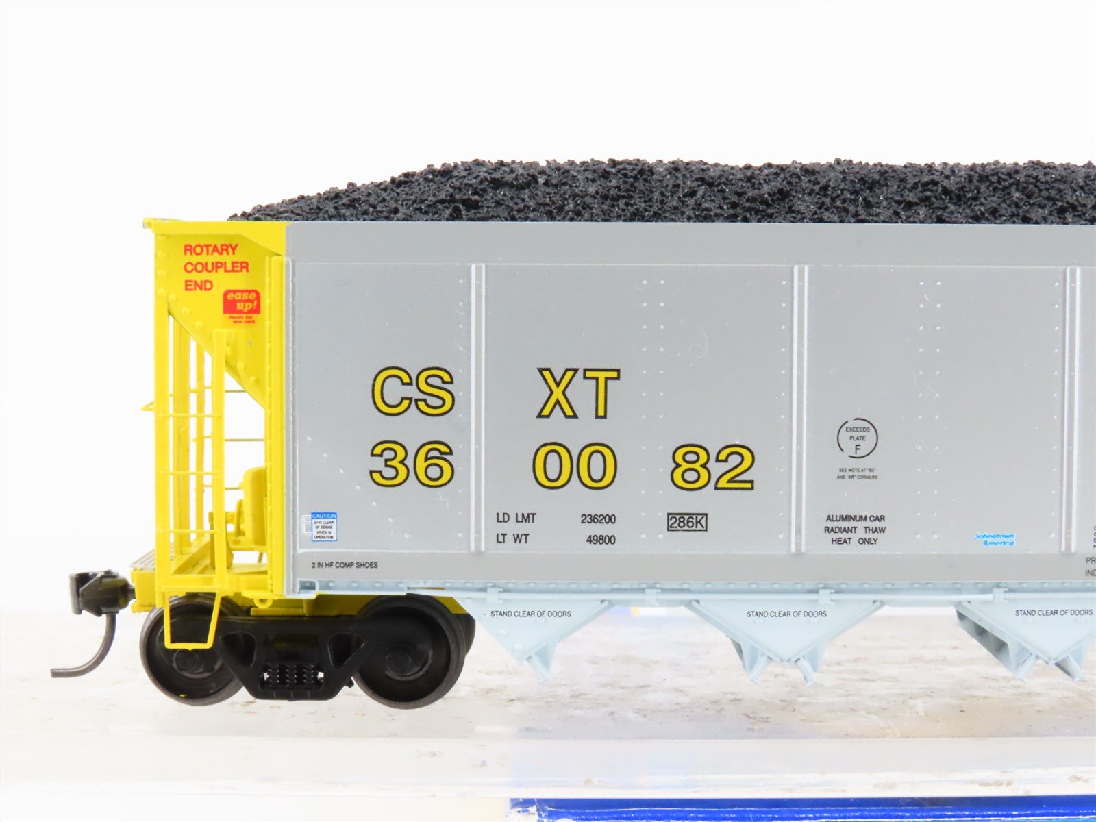 HO Scale ExactRail Evolution EE-1303-34 CSXT CSX 5-Bay Hopper #360082 w/ Load