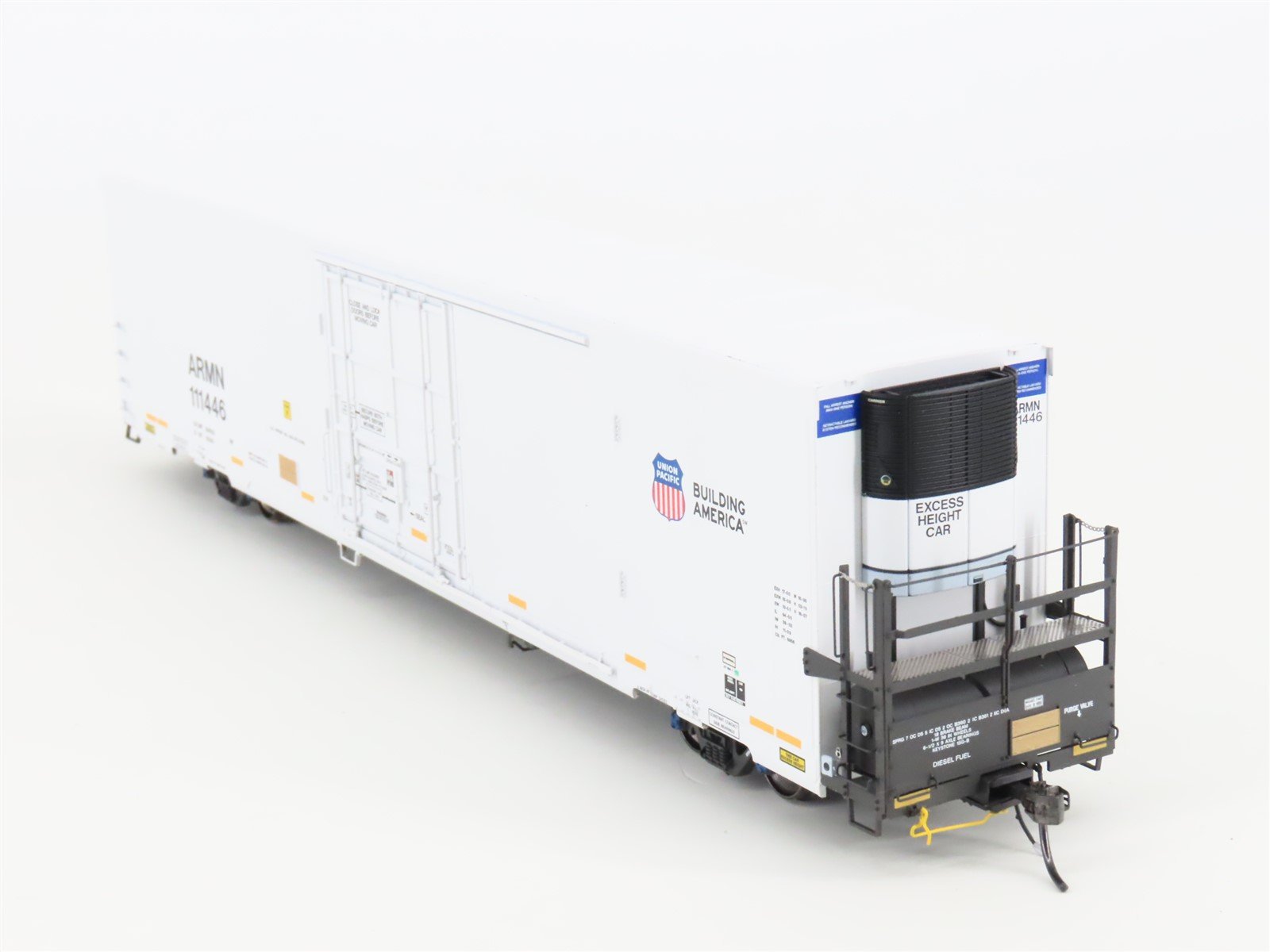 HO ExactRail Platinum EP-81050-36 UP ARMN Trinity 64' TRINCool Ph. III Reefer