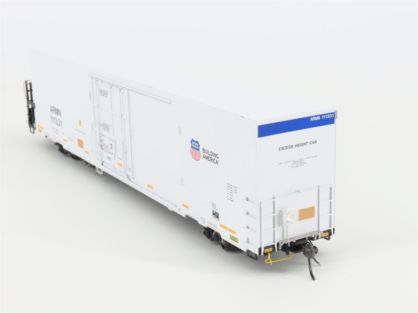 HO ExactRail Platinum EP-81050-33 UP ARMN Trinity 64' TRINCool Ph. III Reefer