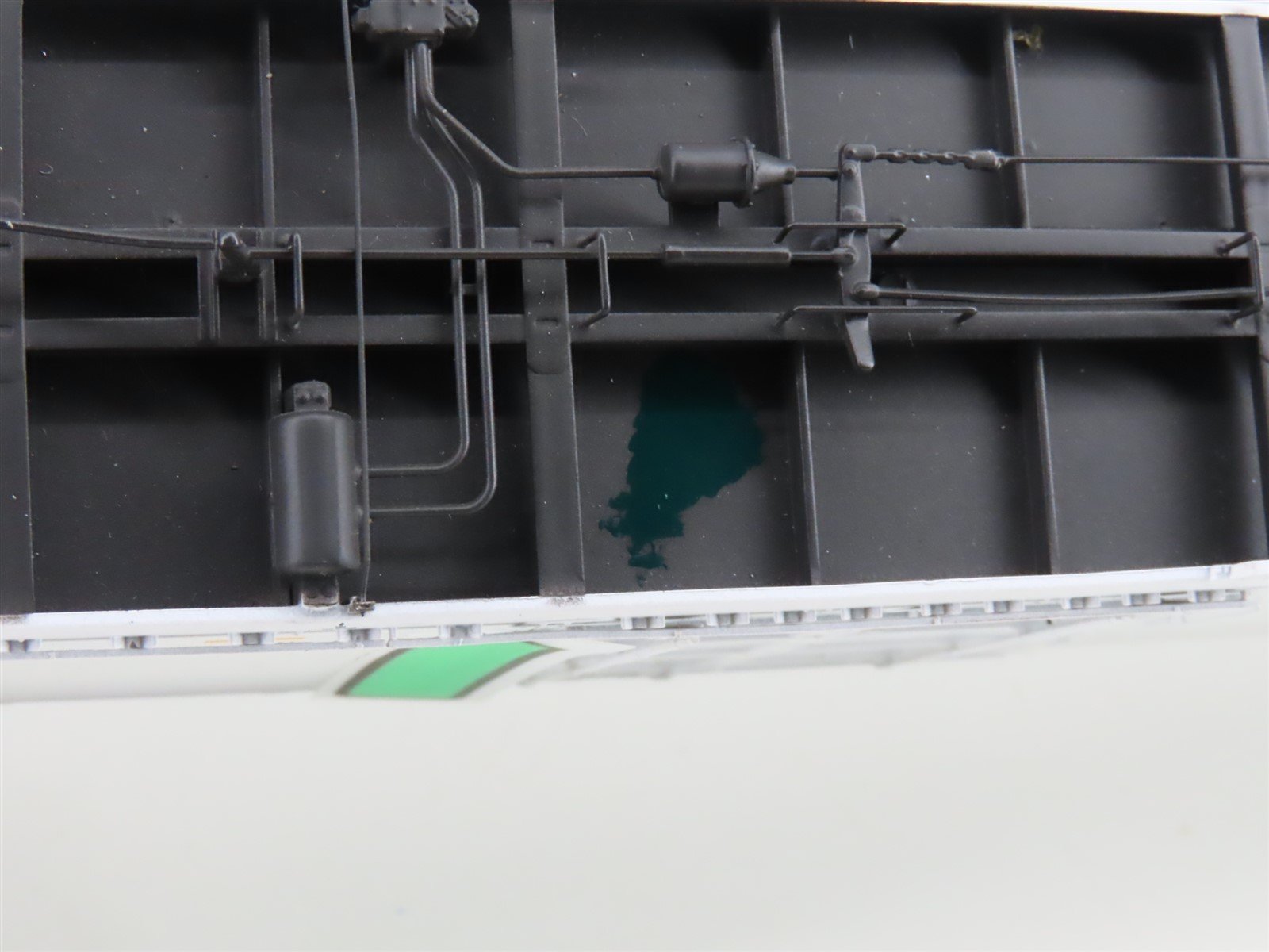 HO ExactRail Platinum EP-81050-33 UP ARMN Trinity 64' TRINCool Ph. III Reefer