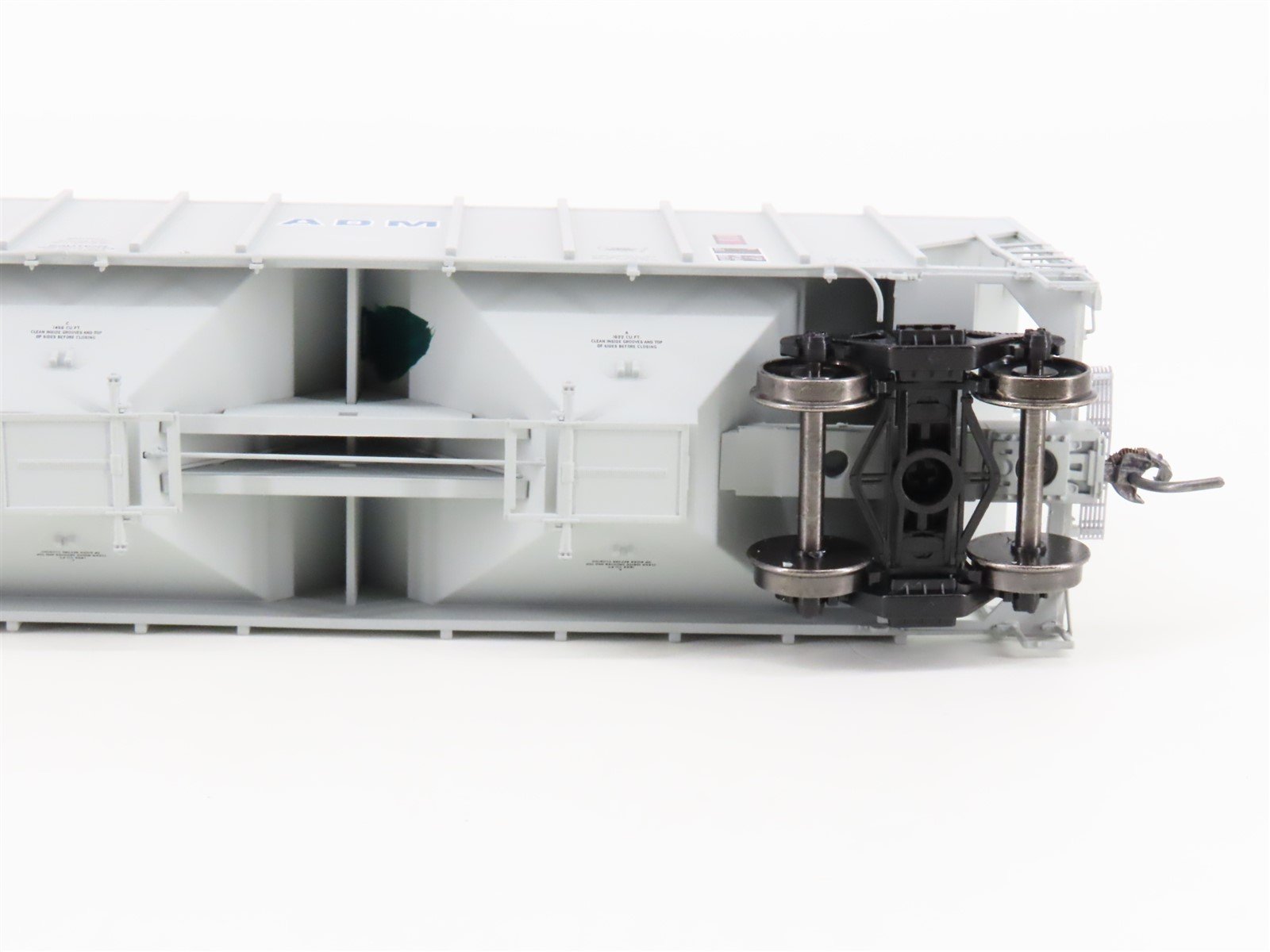 HO Scale ExactRail Evolution EE-1719-1 UELX ADM Milling Co 3-Bay Hopper #10002