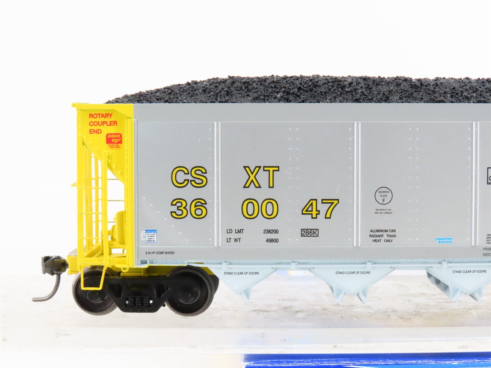 HO Scale ExactRail Evolution EE-1303-18 CSXT CSX 5-Bay Hopper #360047 w/ Load