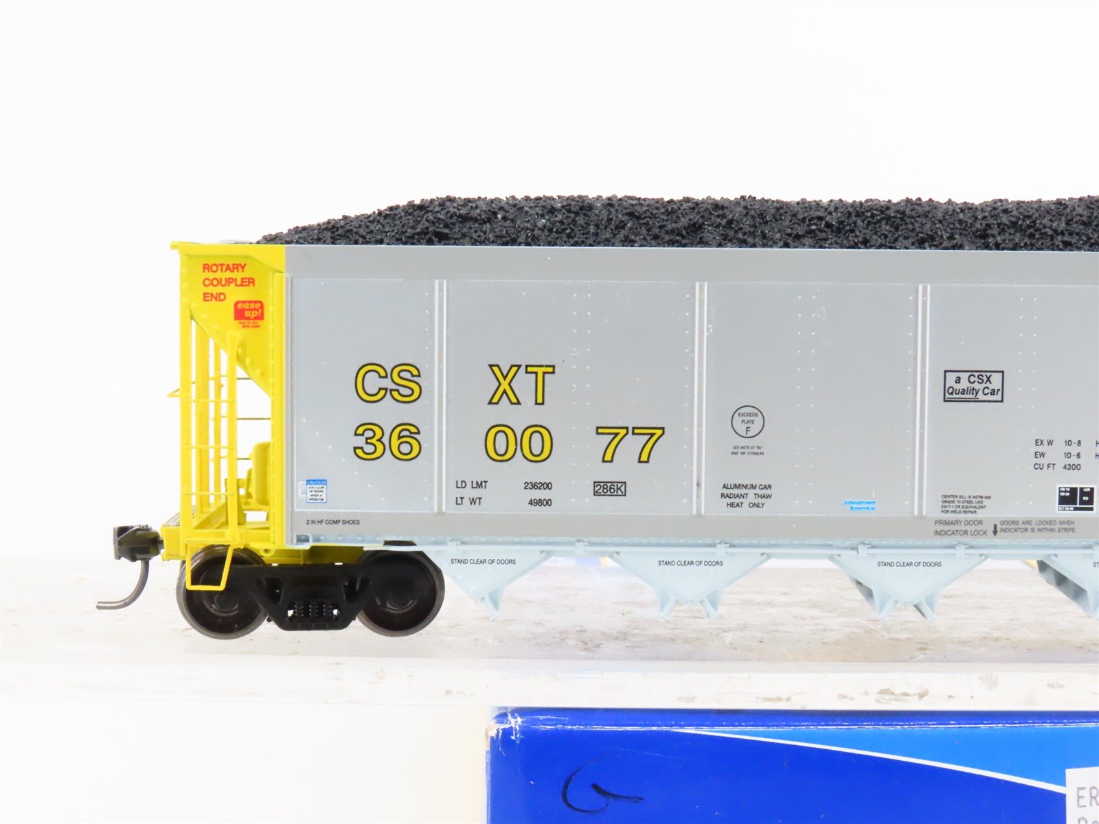 HO Scale ExactRail Evolution EE-1303-31 CSXT CSX 5-Bay Hopper #360077 w/ Load