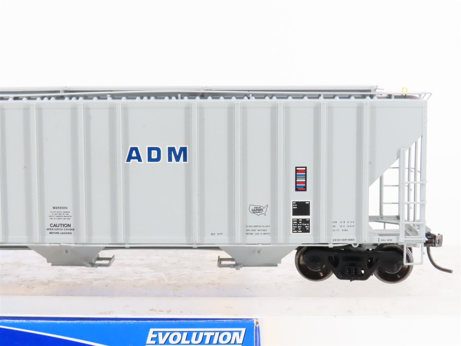 HO Scale ExactRail Evolution EE-1719-4 UELX ADM Milling Co. 3-Bay Hopper #10017