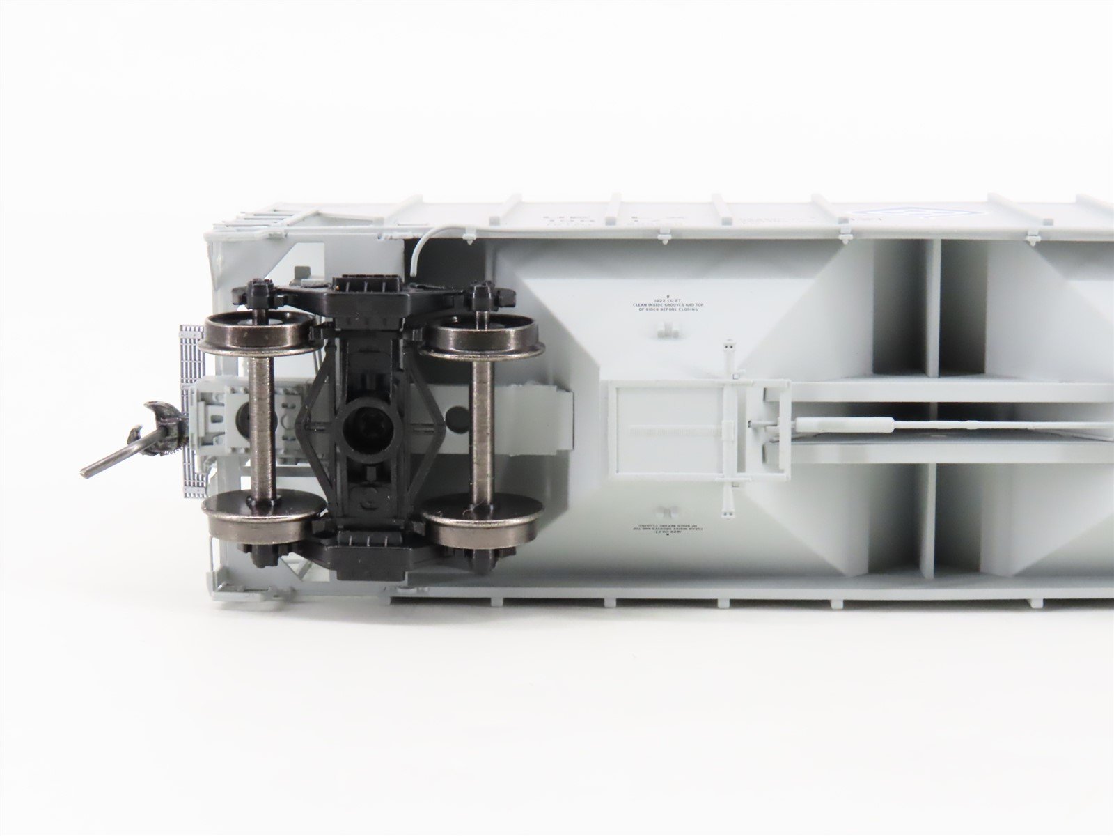 HO Scale ExactRail Evolution EE-1719-4 UELX ADM Milling Co. 3-Bay Hopper #10017