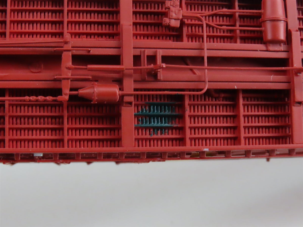 HO ExactRail Platinum EP-80608-3 BNSF Railway 60&#39; Waffle Side Box Car #37549