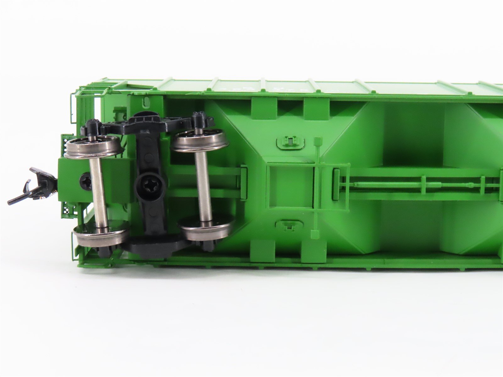 HO Walthers Proto 920-106102 BN Burlington Northern 3-Bay Cov'd Hopper #463475