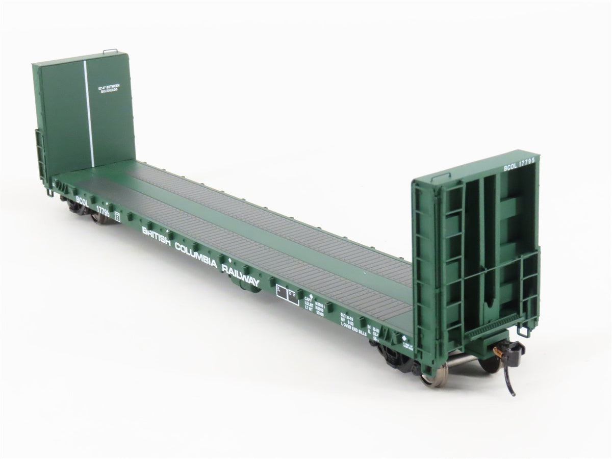 HO Scale Walthers Proto 920-104303 BCOL British Columbia Bulkhead Flat Car 17795