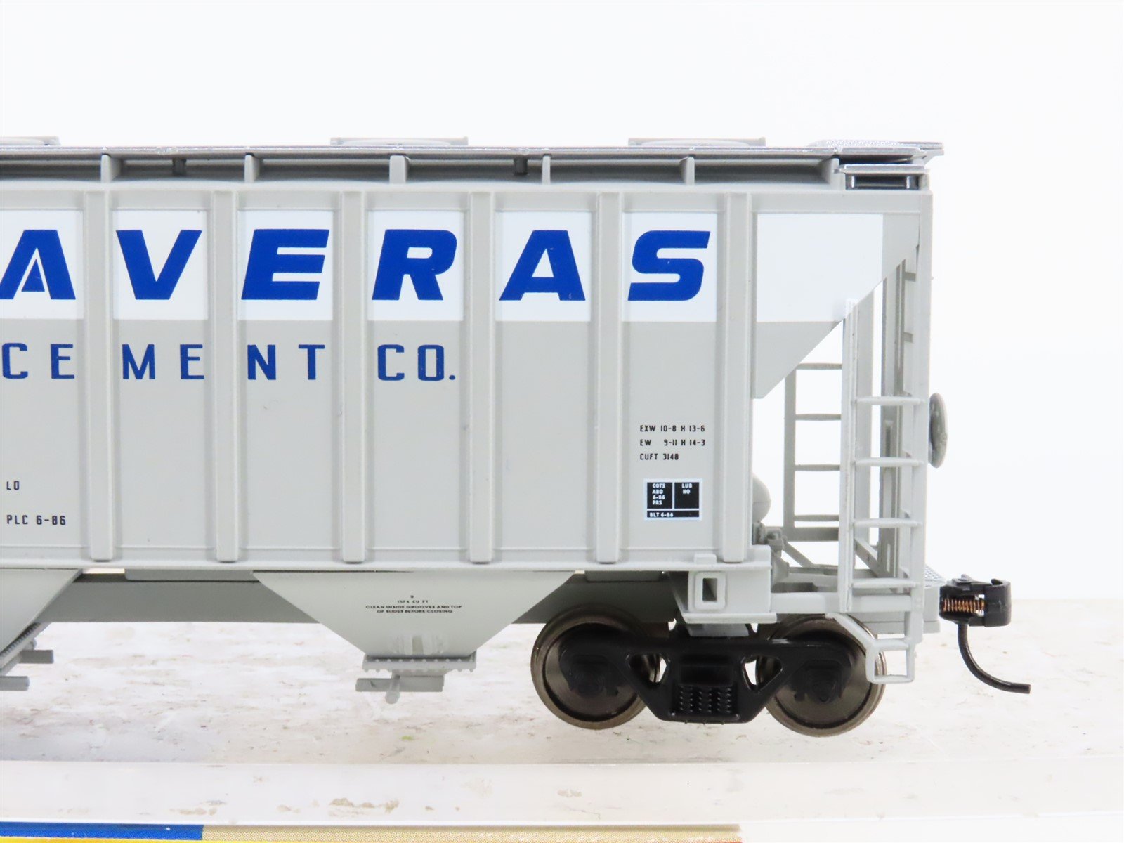 HO Walthers Gold Line 932-5388 PLCX Calaveras Cement 2-Bay Covered Hopper #140