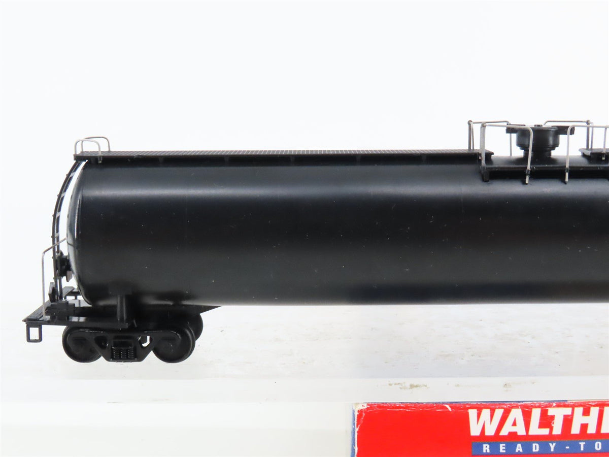 HO Scale Walthers 932-7300 Undecorated 33,000 Gallon LPG Tank Car