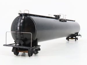 HO Scale Walthers 932-7300 Undecorated 33,000 Gallon LPG Tank Car