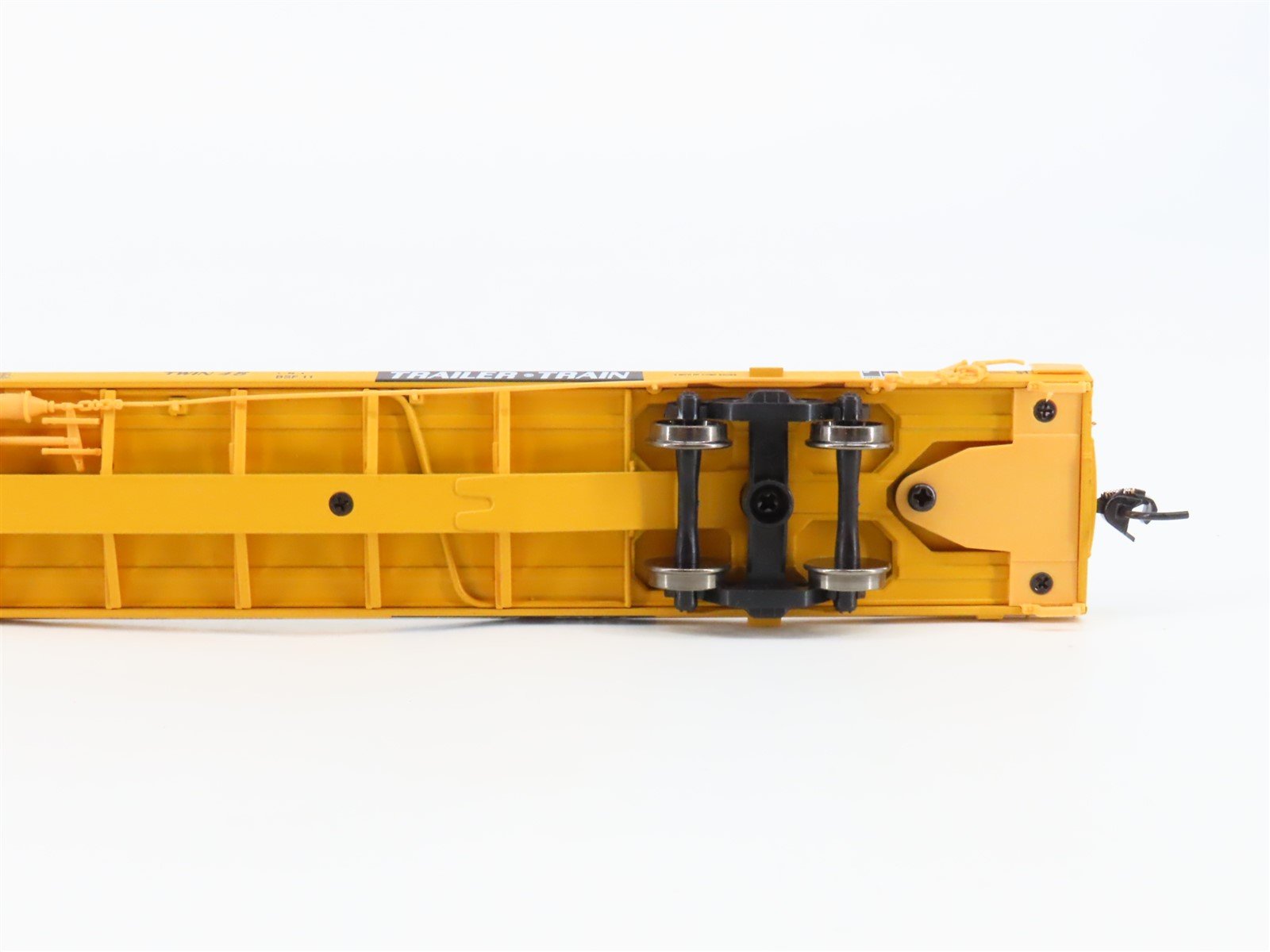 HO Scale Walthers Gold Line 932-40806 TTWX TTX Flat Car w/ ACF Hitches #982571