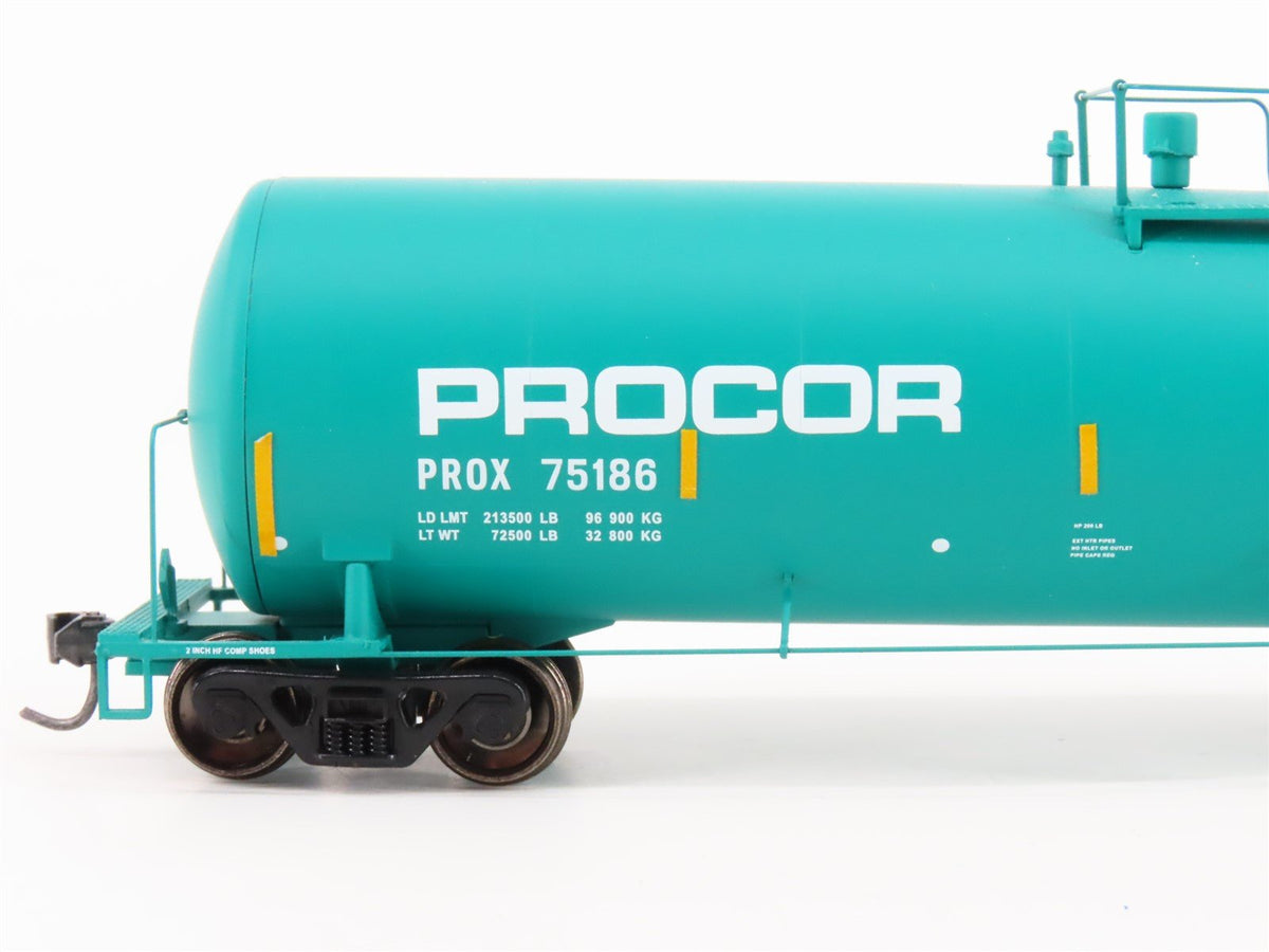 HO Scale Walthers 932-27269 UTLX Procor 23K Gallon Funnel Flow Tank Car 2-Pack
