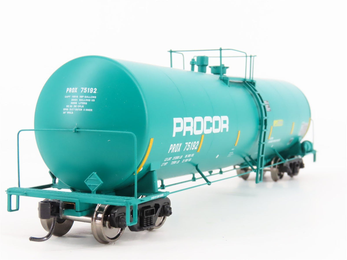 HO Scale Walthers 932-27269 UTLX Procor 23K Gallon Funnel Flow Tank Car 2-Pack