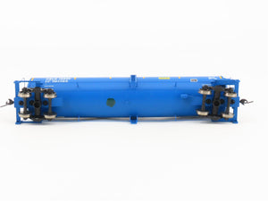 HO Scale Walthers Gold Line 932-27274 CELX 23K Gal. Funnel Flow Tank Car 2-Pack