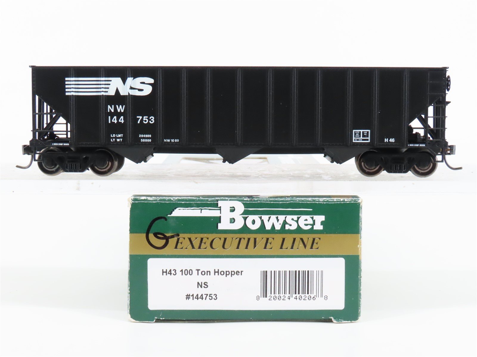HO Scale Bowser Stewart Hobbies Executive Line NW NS 3-Bay Open Hopper #144753