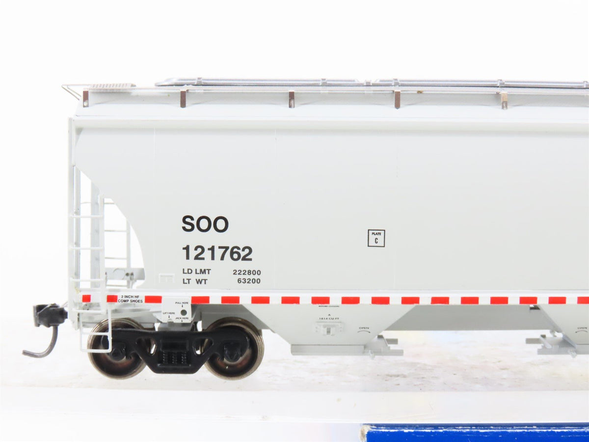 HO Scale Athearn 89254 CP SOO Canadian Pacific 3-Bay Covered Hopper #121762