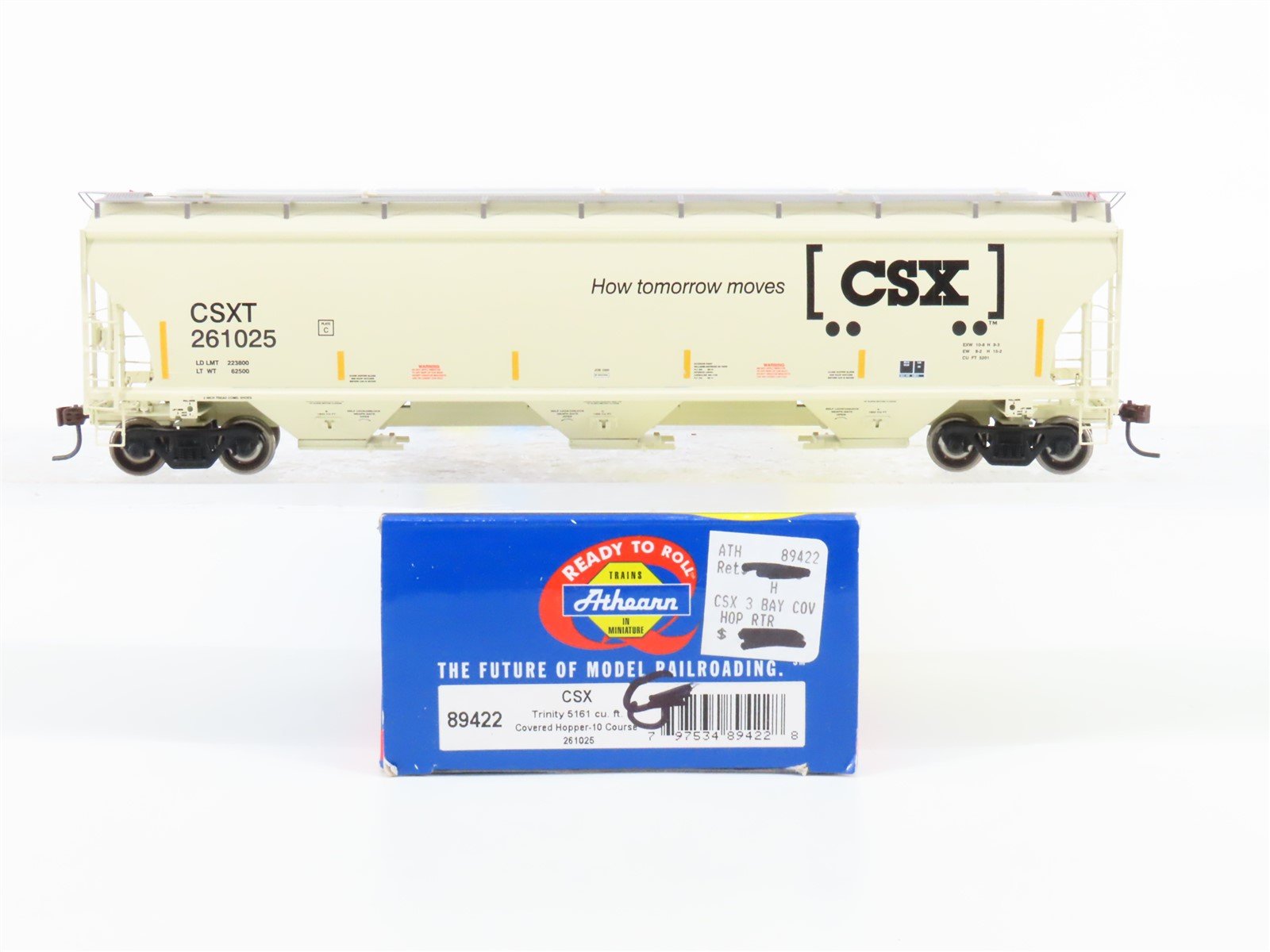 HO Scale Athearn 89422 CSXT 3-Bay Covered Hopper #261025