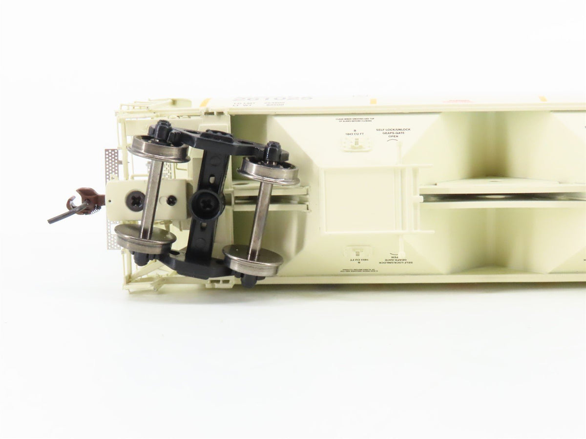 HO Scale Athearn 89422 CSXT 3-Bay Covered Hopper #261025