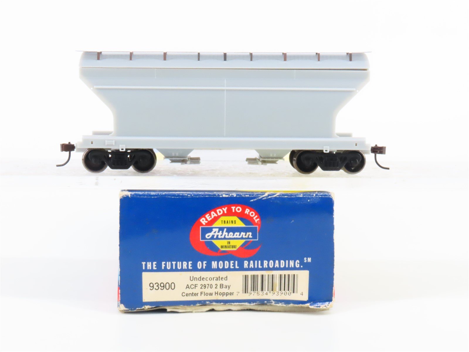 HO Scale Athearn 93900 Undecorated 2-Bay Center Flow Hopper