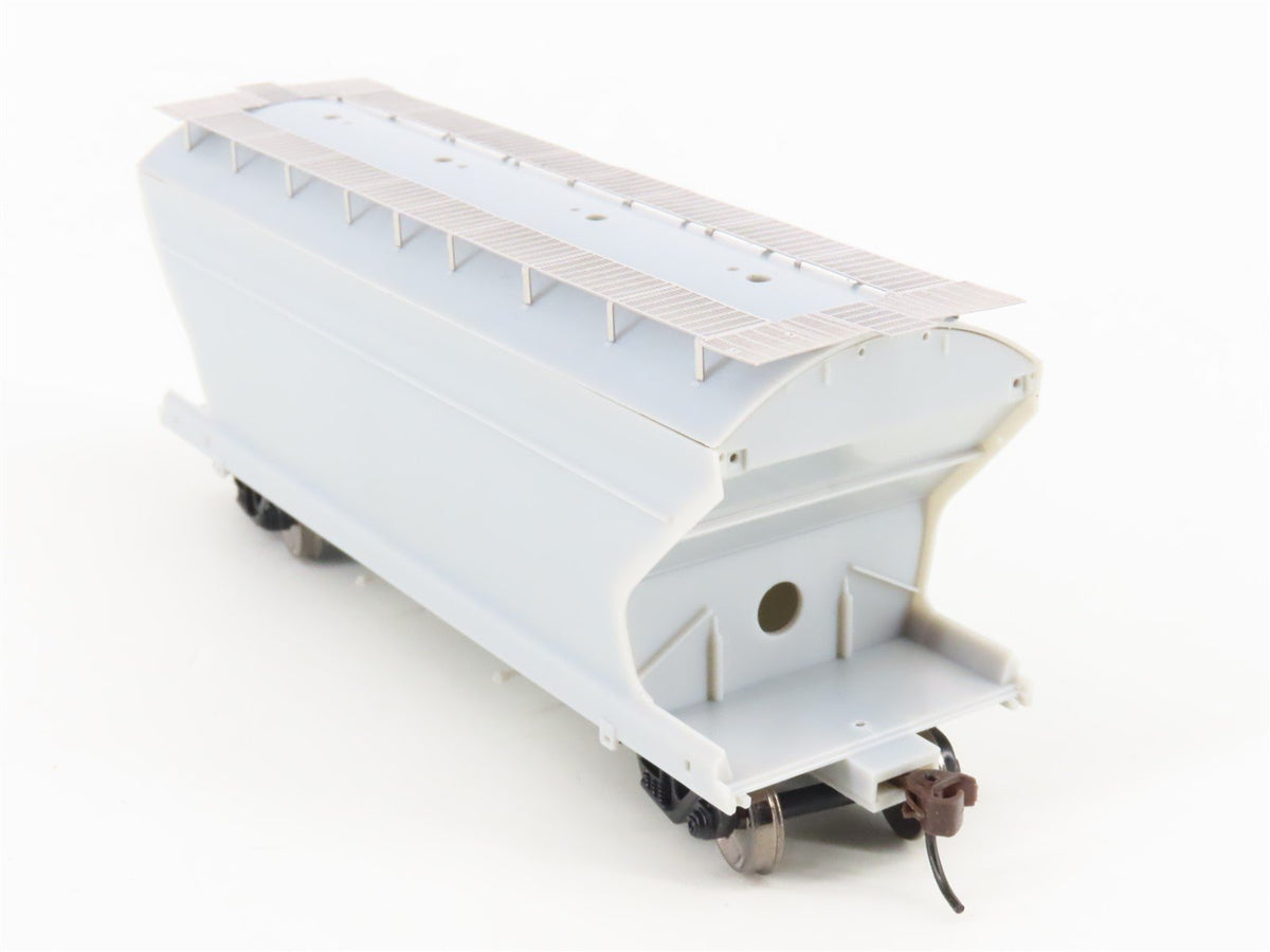 HO Scale Athearn 93900 Undecorated 2-Bay Center Flow Hopper