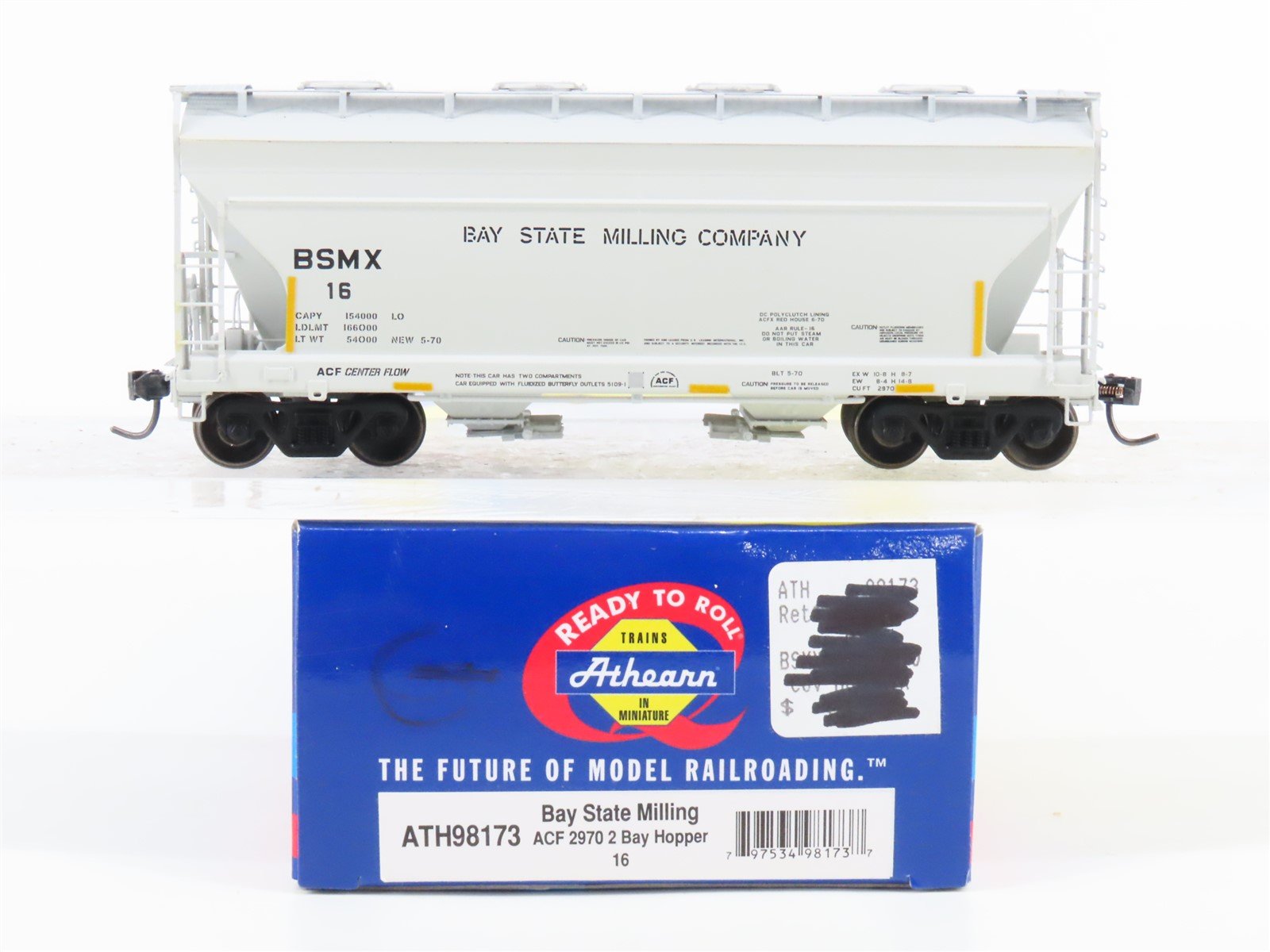 HO Scale Athearn ATH98173 BSMX Bay State Milling 2-Bay Covered Hopper #16