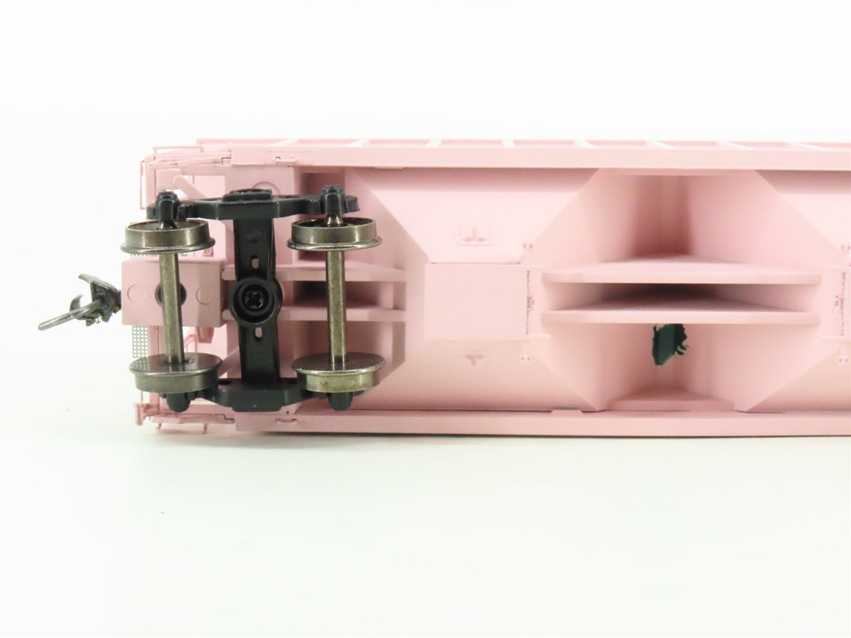 HO Scale Athearn ATH81997 DME Dakota Minnesota &amp; Eastern 3-Bay Hopper #810001