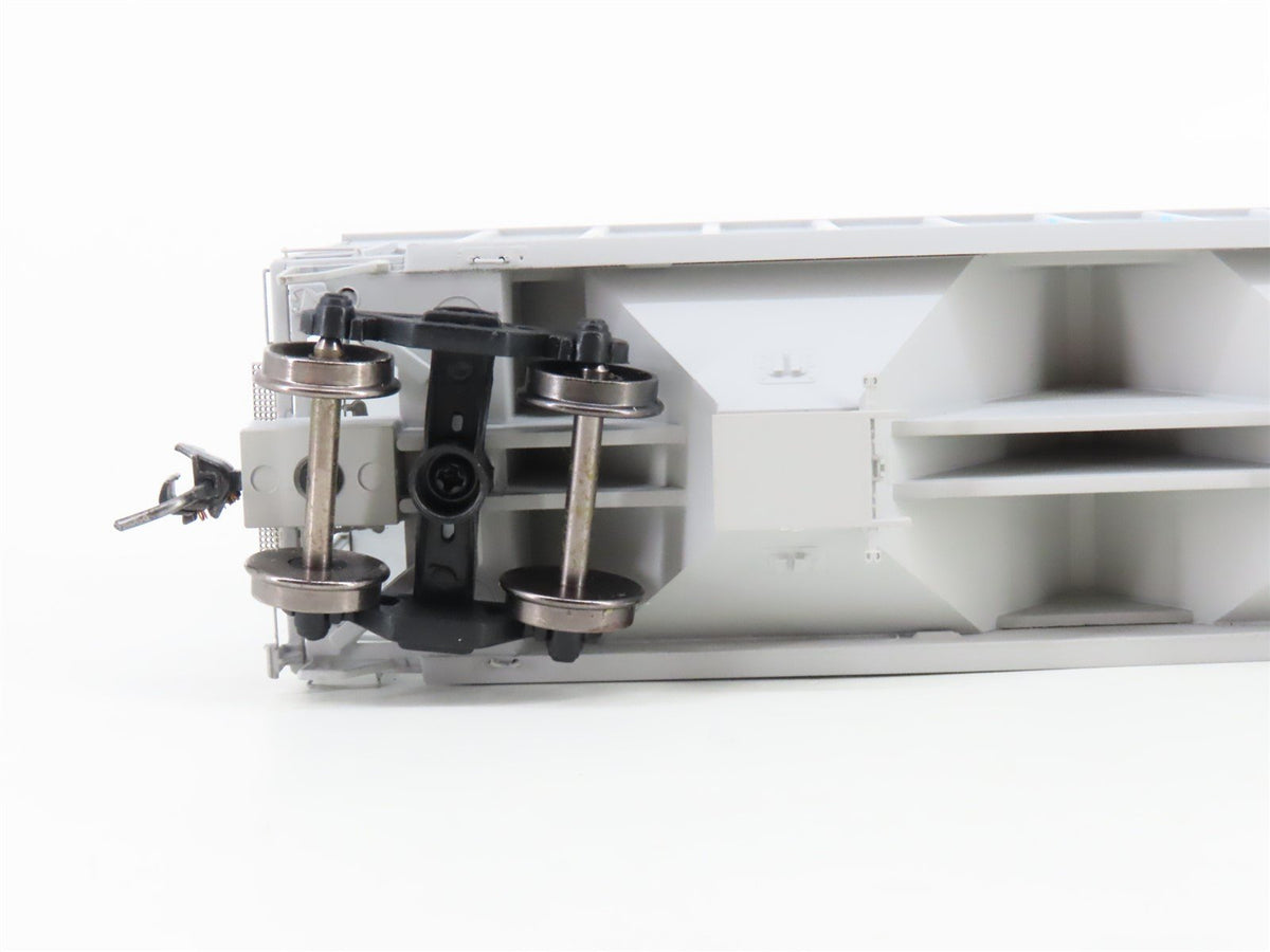 HO Scale Athearn ATH82001 FURX First Union Rail 3-Bay Covered Hopper #818643