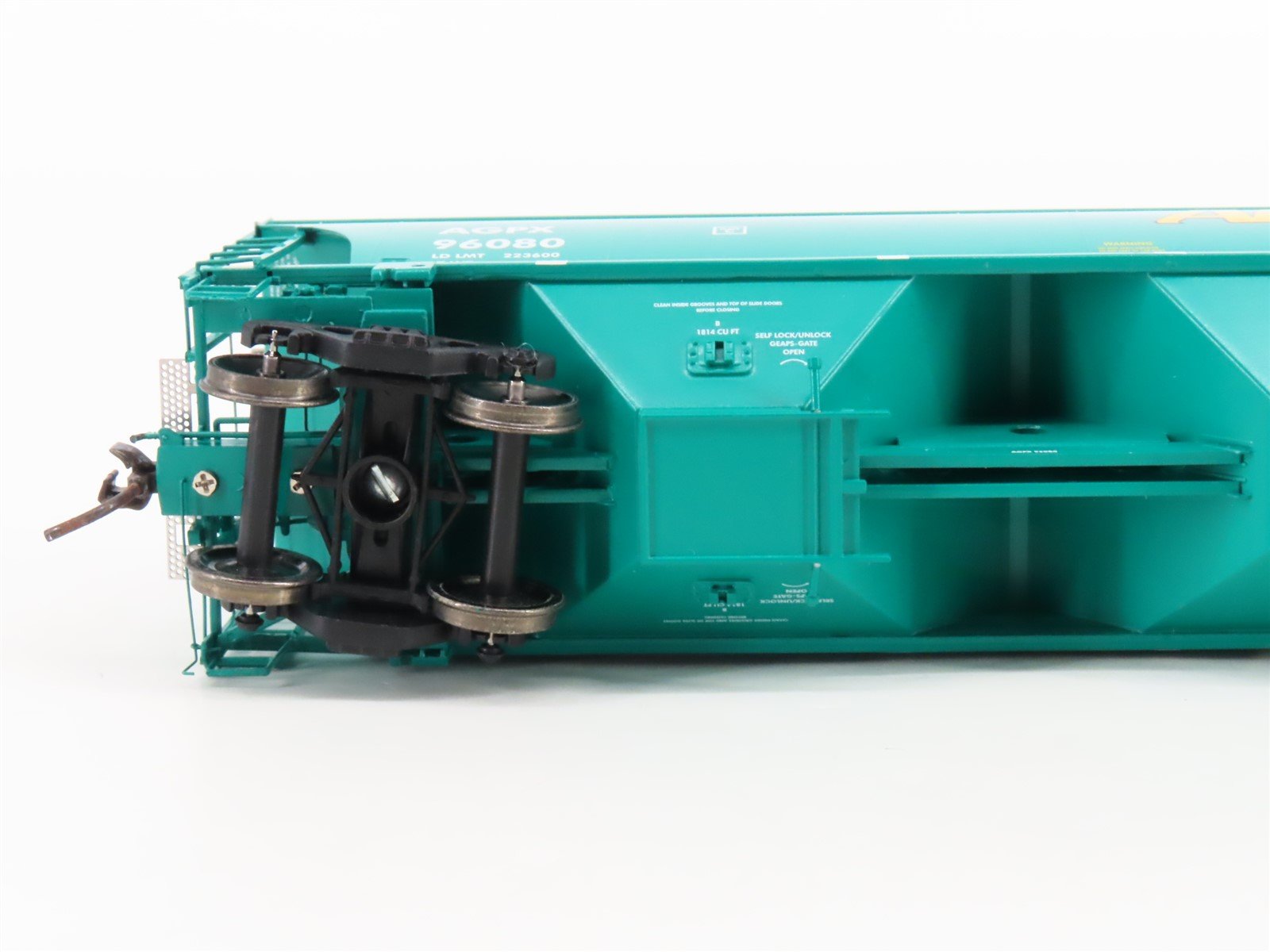 HO Scale Athearn Genesis G4253 AGPX 3-Bay Covered Hopper #96080