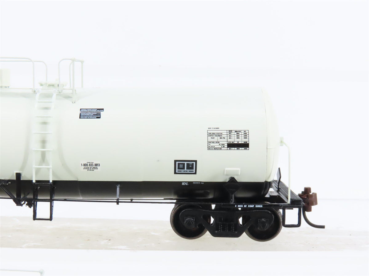 HO Scale Athearn 94822 ENGX Engelhard Corporation Clay Tank Car Set of 3