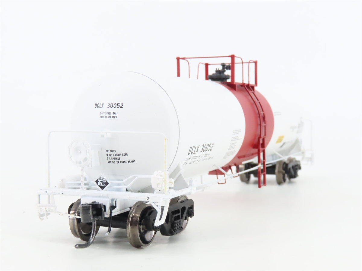 HO Scale Athearn Genesis G96519 UCLX 20K Gallon Tank Car #30052