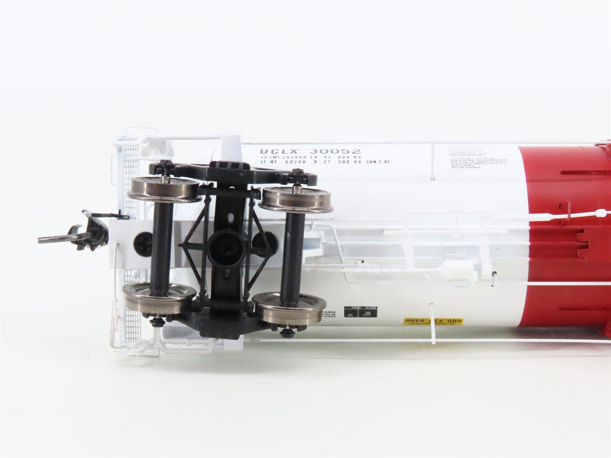 HO Scale Athearn Genesis G96519 UCLX 20K Gallon Tank Car #30052