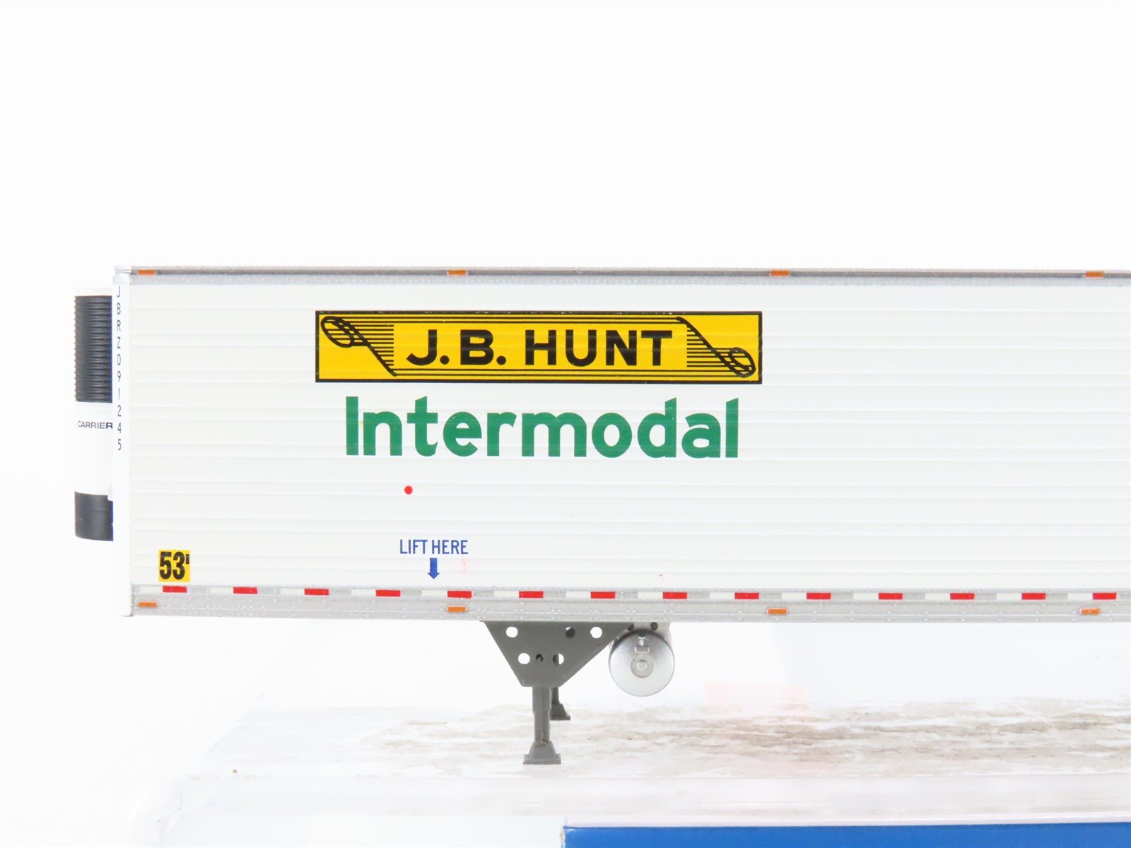 HO Scale Athearn ATH29863 JB Hunt Intermodal 53' Utility Reefer Trailer #091245