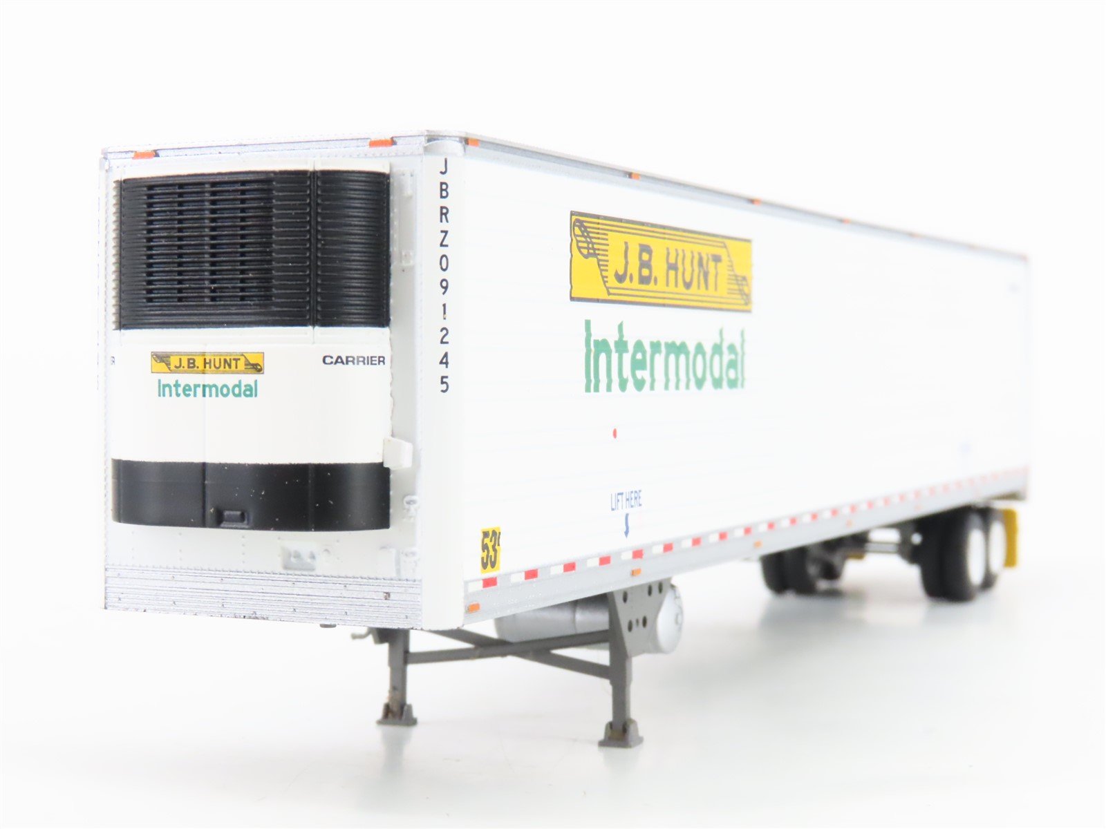 HO Scale Athearn ATH29863 JB Hunt Intermodal 53' Utility Reefer Trailer #091245
