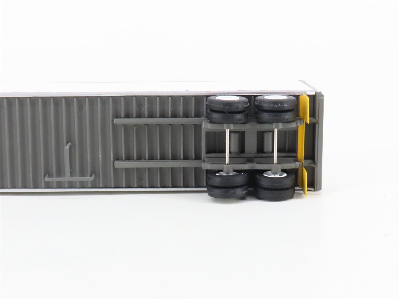 HO Scale Athearn ATH29862 JB Hunt Intermodal 53' Utility Reefer Trailer #091226