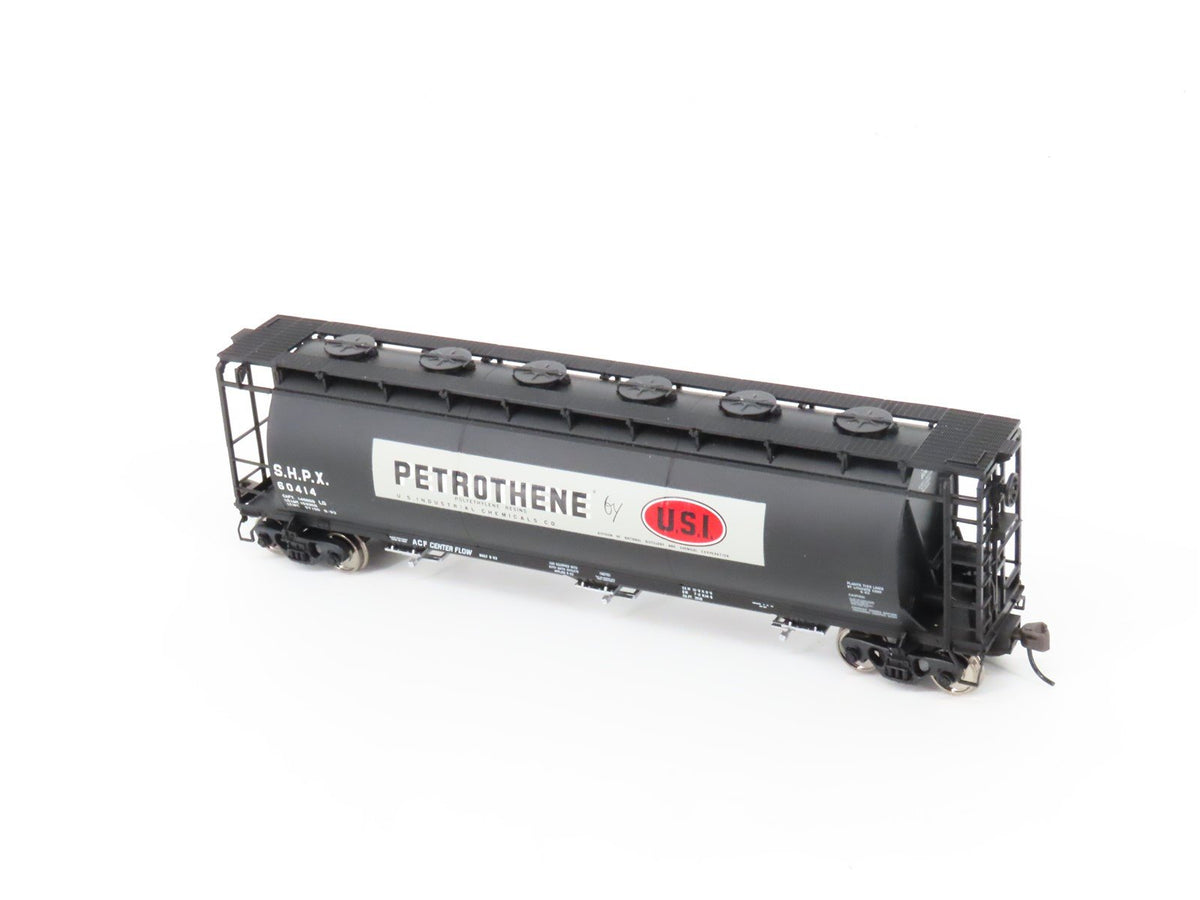 HO Scale Atlas #19761 SHPX USI Petrothene 3 Bay Cylindrical Hopper #60414