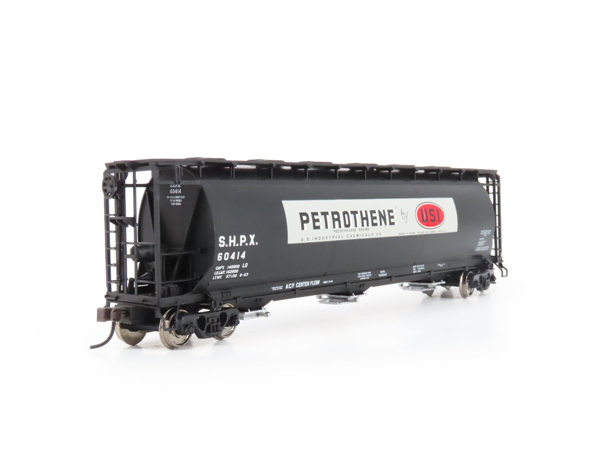 HO Scale Atlas #19761 SHPX USI Petrothene 3 Bay Cylindrical Hopper #60414