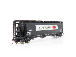 HO Scale Atlas #19761 SHPX USI Petrothene 3 Bay Cylindrical Hopper #60414