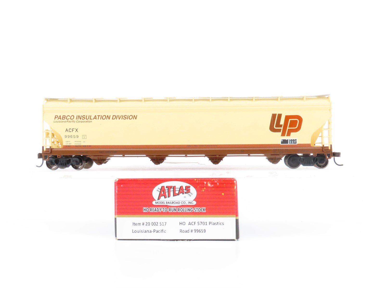 HO Atlas Master Line #20002517 LP ACFX Louisiana Pacific 4 Bay Covered Hopper