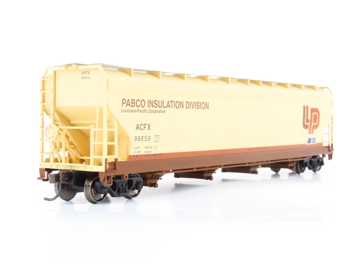 HO Atlas Master Line #20002517 LP ACFX Louisiana Pacific 4 Bay Covered Hopper