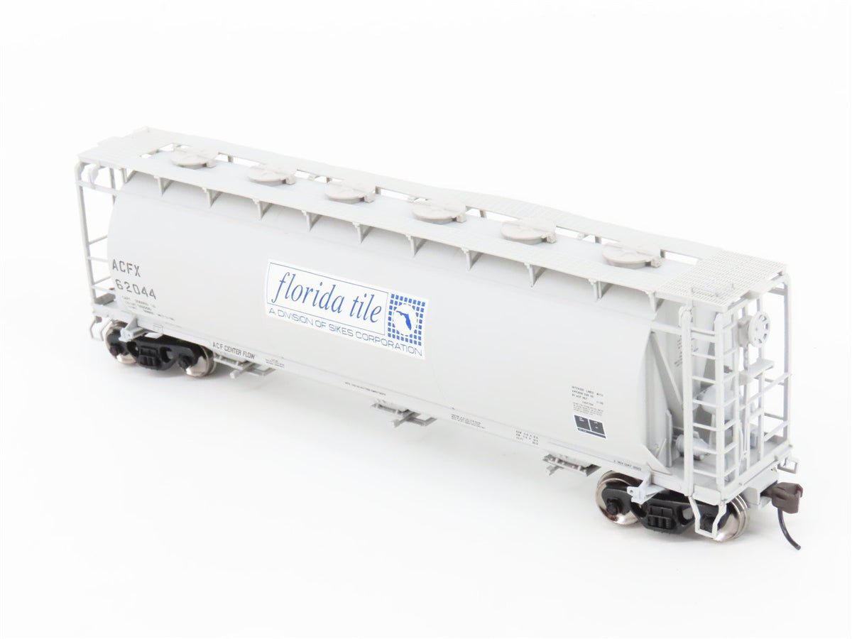 HO Scale Atlas #20000550 ACFX Florida Tile 3 Bay Cylindrical Hopper #62044