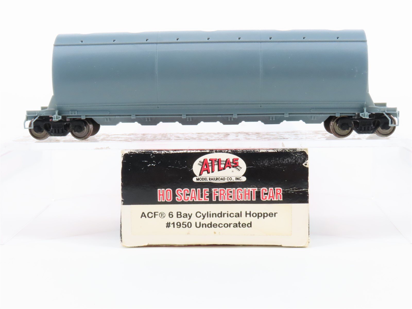 HO Scale Atlas #1950 Undecorated ACF 6 Bay Cylindrical Hopper