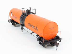 HO Scale Atlas 1556-1 HCPX Hooker Chemicals 17k Gallon Tank Car #1262