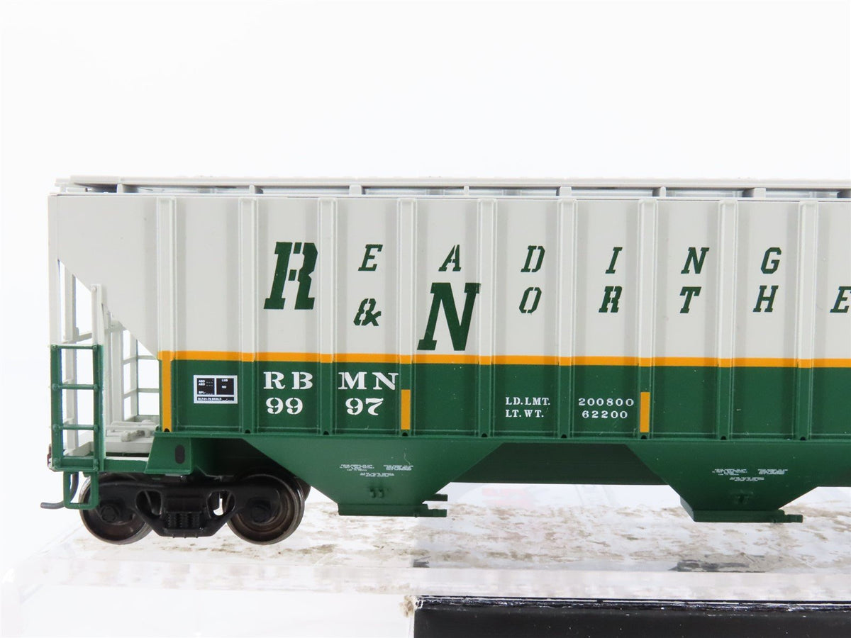 HO Atlas Trainman 20002898 RBMN Reading Blue Mtn &amp; Northern Covered Hopper #9997