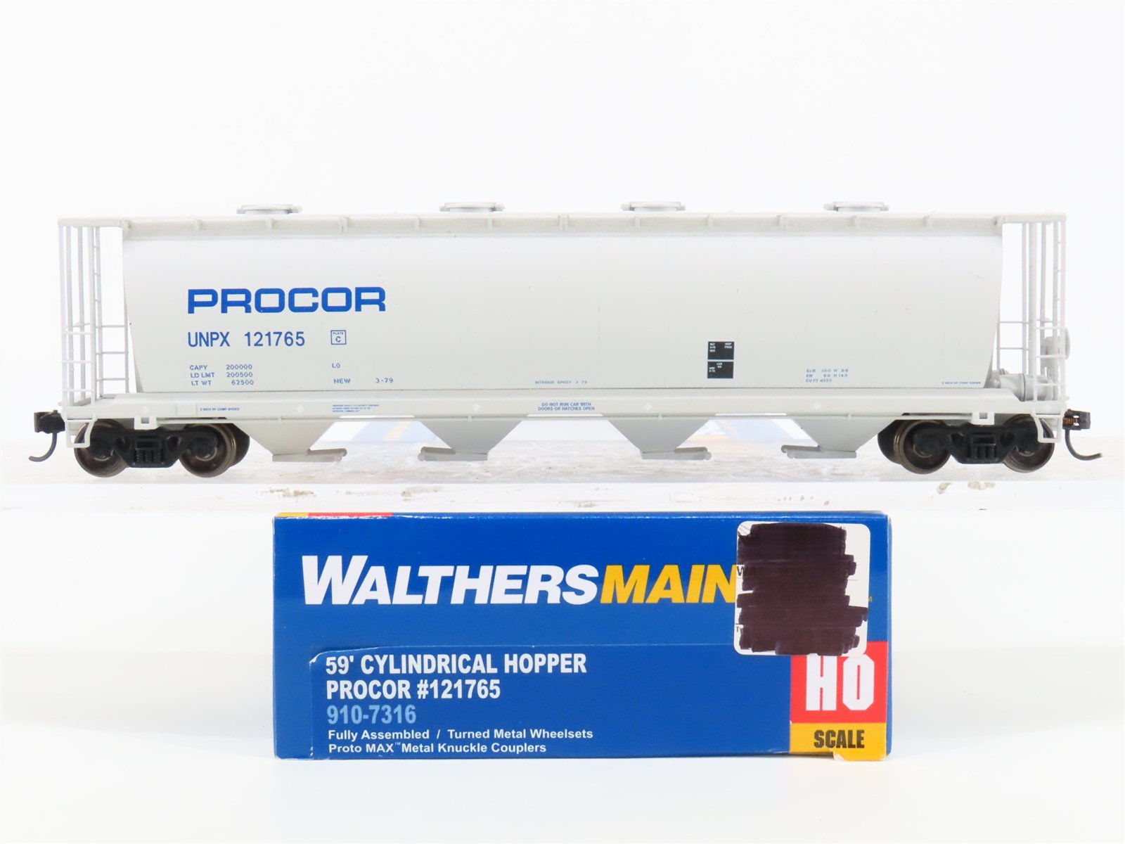 HO Walthers Mainline 910-7316 UNPX Procor 59' 4-Bay Cylindrical Hopper #121765