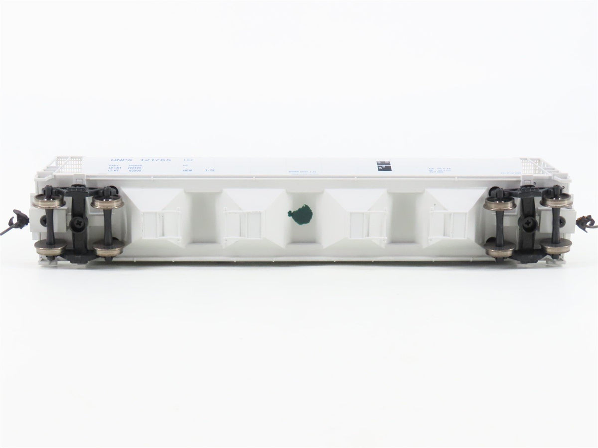 HO Walthers Mainline 910-7316 UNPX Procor 59&#39; 4-Bay Cylindrical Hopper #121765