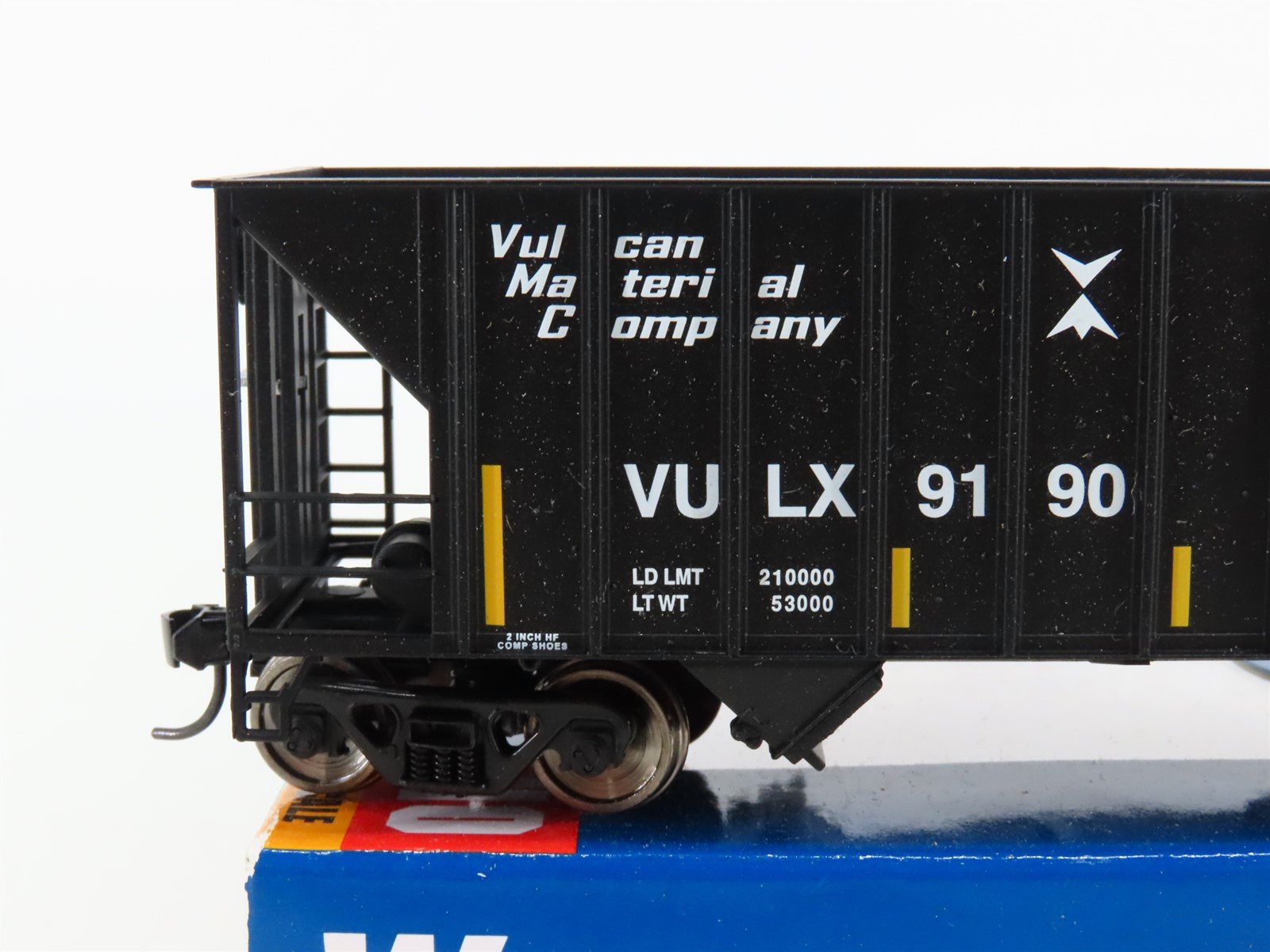 HO Walthers Mainline 910-6913 VULX Vulcan Material Co 100T 34' 2-Bay Hopper 9190