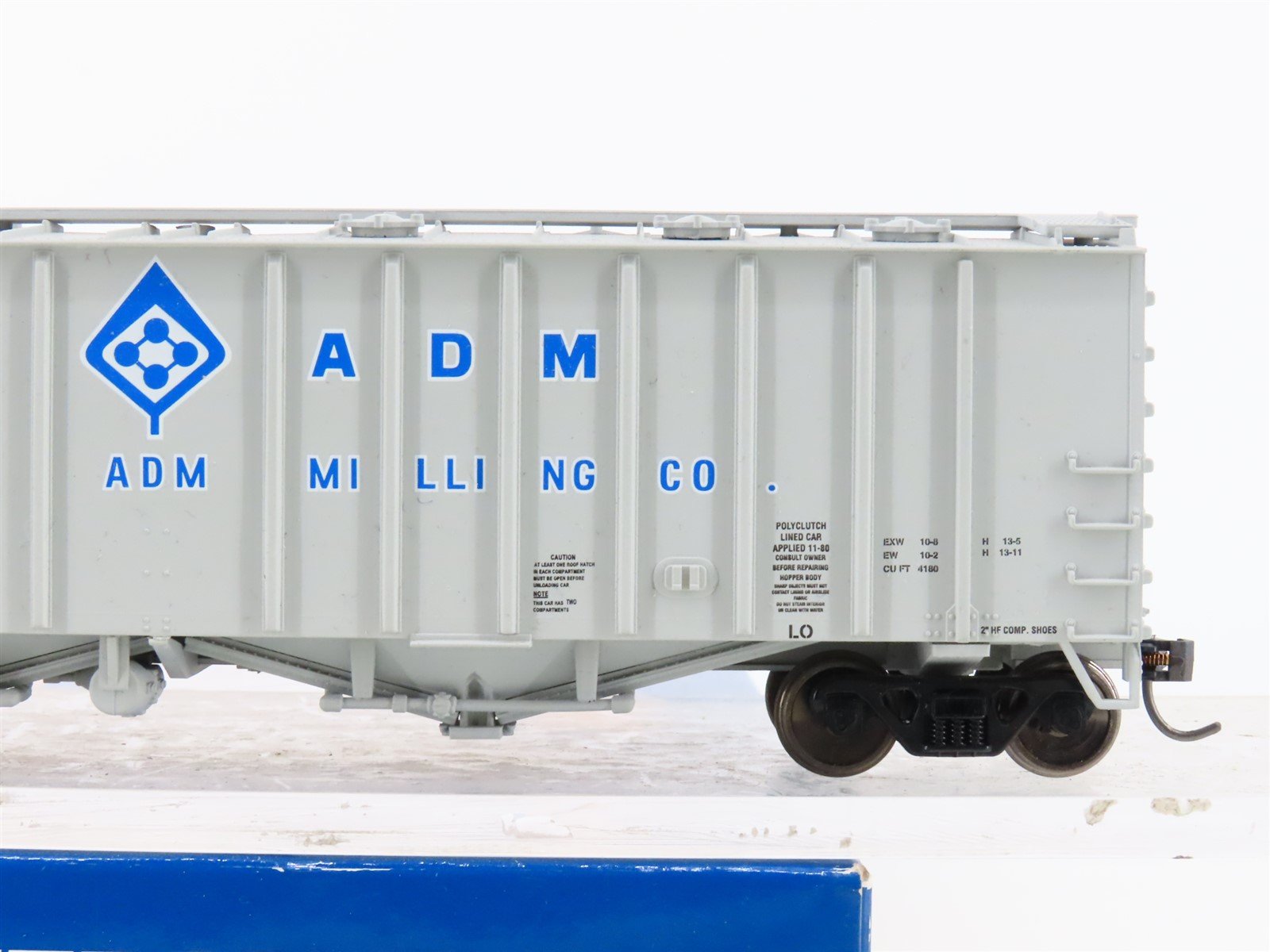 HO Walthers Mainline 910-7201 ADM Archer Daniels Midland 2 Bay Airslide Hopper