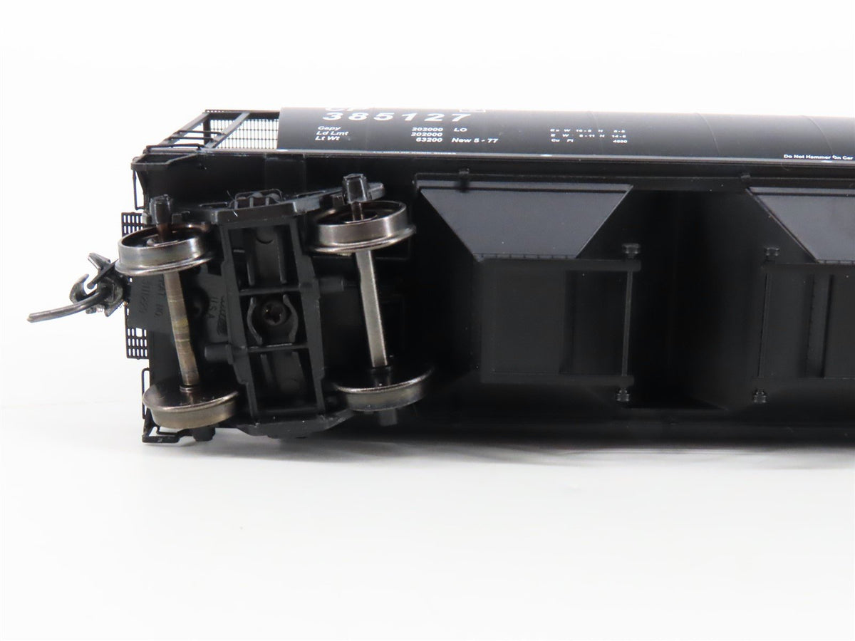 HO Scale Intermountain 45115-50 CP Rail Black 4-Bay Cylindrical Hopper #385127
